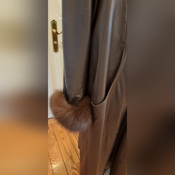 Genuine leather real fur trim full length coat by Santagostino - Picture 8 of 16
